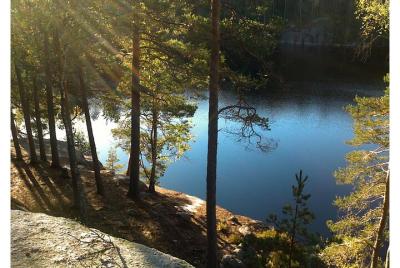 Half-Day Nuuksio National Park Tour with Pickup from Helsinki