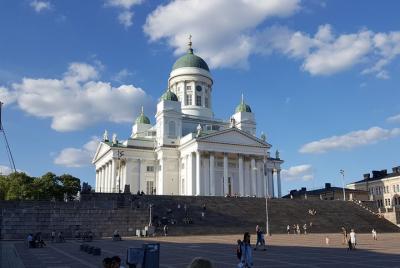 Tour from Helsinki Airport to Helsinki city center Tour from Helsinki Airport to Helsinki city center