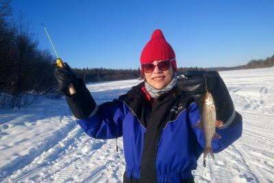 Ice fishing by car with hot beverages at Pyhä-Luosto Ice fishing by car with hot beverages at Pyhä-Luosto