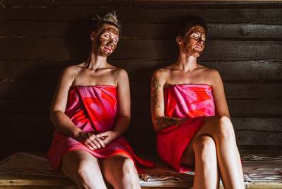 Sauna, Ice Swimming and Northern Lights Ivalo-Saariselkä