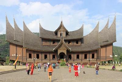 Full-Day Private Tour in Jakarta with Lunch Full-Day Private Tour in Jakarta with Lunch