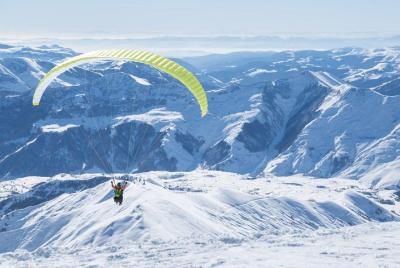 Tandem Paragliding in Georgia (country) Tandem Paragliding in Georgia (country)