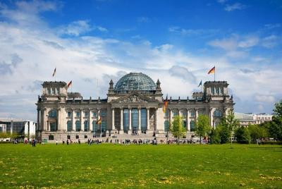 Private Tour: Exploring Berlin Sights by Car with photo stops Private Tour: Exploring Berlin Sights by Car with photo stops