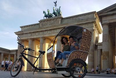 Rickshaw Tours Berlin - Groups of up to 16 people with several rickshaws Rickshaw Tours Berlin - Groups of up to 16 people with several rickshaws