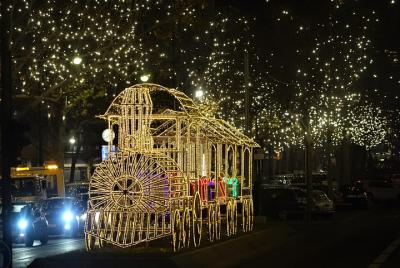 Berlin Christmas Lights Sightseeing Tour With Mulled Wine and Gingerbread Berlin Christmas Lights Sightseeing Tour With Mulled Wine and Gingerbread