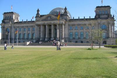Tours & Sightseeing in English of Berlin, Potsdam and Sachsenhausen Tours & Sightseeing in English of Berlin, Potsdam and Sachsenhausen