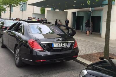 Airport Transfer Berlin for max 8 persons Airport Transfer Berlin for max 8 persons