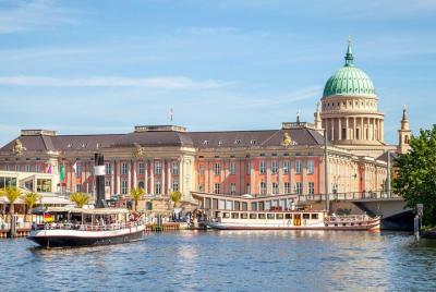 Private transfer from Berlin to Prague with stops at Potsdam + Sanssouci Palace Private transfer from Berlin to Prague with stops at Potsdam + Sanssouci Palace