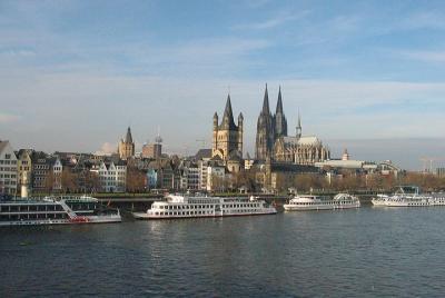Old town walk in a small group through Cologne Old town walk in a small group through Cologne