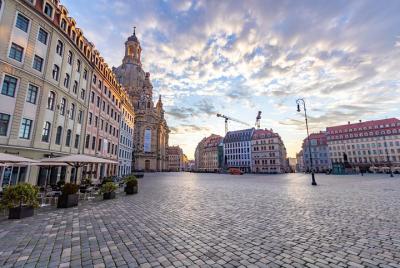 Discover Dresden in 60 Minutes with a Local Discover Dresden in 60 Minutes with a Local