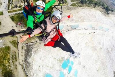 Tandem Paragliding in Pamukkale