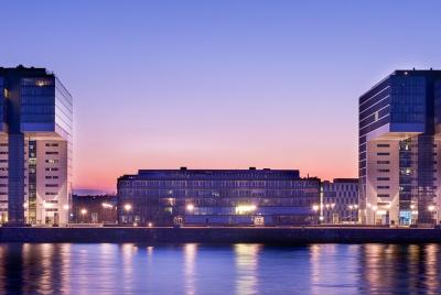Private Airport Transfer: Cologne Bonn Airport (CGN) to Cologne Private Airport Transfer: Cologne Bonn Airport (CGN) to Cologne