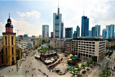 Amazing walking Frankfurt with a local guide Amazing walking Frankfurt with a local guide
