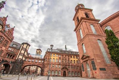 Architectural Walk of Frankfurt with a Local - See the Skyline! Architectural Walk of Frankfurt with a Local - See the Skyline!