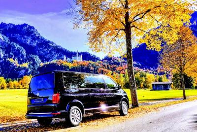 Comfort Minivan & Profess. and FRiENDLY Guide: CUSTOMiZED TOURS from Garmisch-P. Comfort Minivan & Profess. and FRiENDLY Guide: CUSTOMiZED TOURS from Garmisch-P.