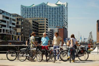 Guided Hamburg City Bike Tour Guided Hamburg City Bike Tour