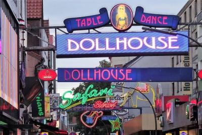 English guided Tour of the "Sinful Mile" Reeperbahn and Red Light District English guided Tour of the