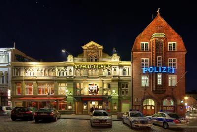 St Pauli Evening Walking Tour St Pauli Evening Walking Tour