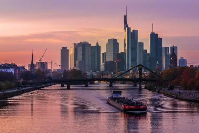 Private Arrival from Hamburg Airport to Hamburg City Center Private Arrival from Hamburg Airport to Hamburg City Center