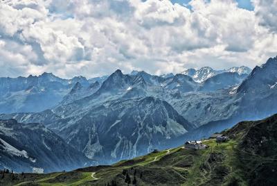 Private Day Trip Silvretta-High Alpine Road Arlberg-Tour  Private Day Trip Silvretta-High Alpine Road Arlberg-Tour