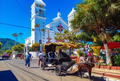 Ruta de Las Flores Coloful towns, Coffee, indigenous roots Ruta de Las Flores Coloful towns, Coffee, indigenous roots