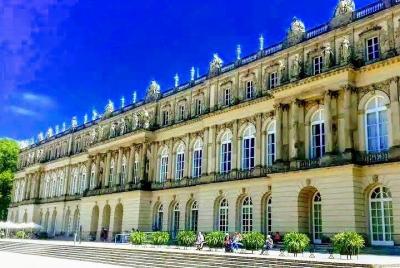 Exclusive CHiEMSEE tour: castles, islands and so much MORE Exclusive CHiEMSEE tour: castles, islands and so much MORE