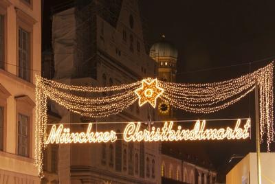 Walking Tour of the Christmas Markets in Munich