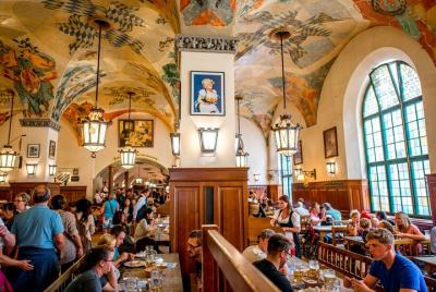 Free Beer and Meal: Private Munich Beer Hall Hopping with optional Museum visit