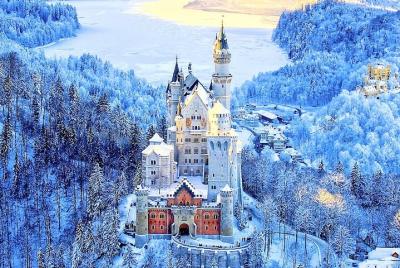 EXCLUSiVE Neuschwanstein & More WiNTER-CHRiSTMAS Tour from Munich INCL. TICKETS