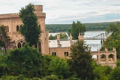 Potsdam Highlights - Private sightseeing tour by minibus Potsdam Highlights - Private sightseeing tour by minibus