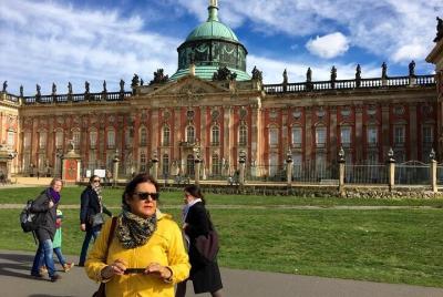 City and Palaces Tour Potsdam - Stadt- und Schloesserrundfahrt Po City and Palaces Tour Potsdam - Stadt- und Schloesserrundfahrt Po