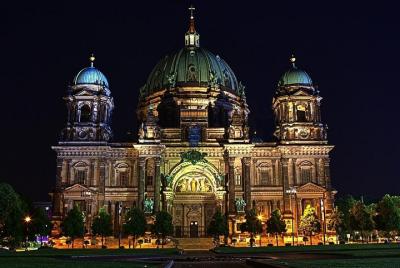 Private Sightseeing in Berlin By Night Private Sightseeing in Berlin By Night