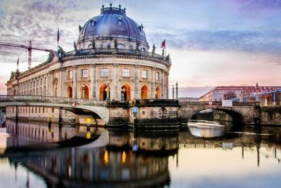 Berlin Arrival Private Transfers from Berlin Airport SXF to Berlin City Berlin Arrival Private Transfers from Berlin Airport SXF to Berlin City