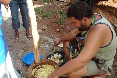 Kumasi kejetia central market tour & Local cook food classs Kumasi kejetia central market tour & Local cook food classs