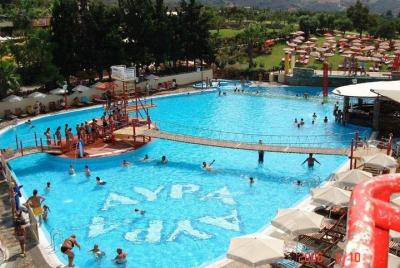 Limnoupolis Water Park All in