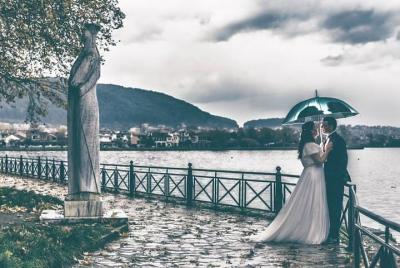 Private Photo Session with a Local Photographer in Corinth Private Photo Session with a Local Photographer in Corinth