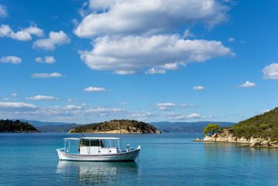 Private cruise on a Catamaran from Halkidiki to Kelyfos, Porto Karras&Glarokavos Private cruise on a Catamaran from Halkidiki to Kelyfos, Porto Karras&Glarokavos