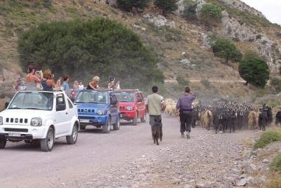 Jeep Safari 4x4 Crete real off road mountain tracks with Lunch fr