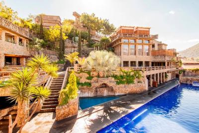 Hot Springs Escape and Thermal Circuit from Guatemala City Hot Springs Escape and Thermal Circuit from Guatemala City