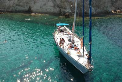 West Milos Cruise with NIKI L