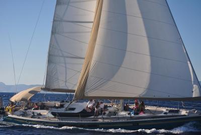 Mykonos: Combo Sailing Yacht Cruise to Rhenia and Guided Tour of Delos Mykonos: Combo Sailing Yacht Cruise to Rhenia and Guided Tour of Delos