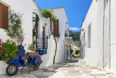 Private Tour: Mykonos Old Town Walking Tour Private Tour: Mykonos Old Town Walking Tour