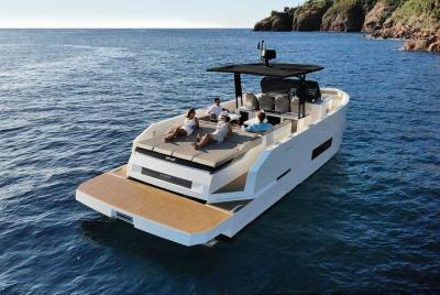 Five-Hour Private Luxury Yacht Cruise in Mykonos Five-Hour Private Luxury Yacht Cruise in Mykonos