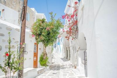 Full Day Bus Tour in Paros and Antiparos Islands from Paros  Full Day Bus Tour in Paros and Antiparos Islands from Paros