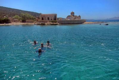 Private Day Trip from Rhodes to Alimia Island 