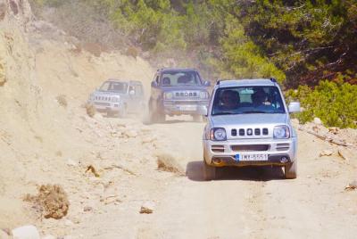 Self drive 4x4 Jeep Safari - Pick ups in the North Self drive 4x4 Jeep Safari - Pick ups in the North