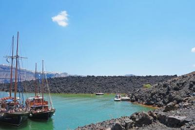Santorini Volcanic Islands Cruise: Volcano, Hot Springs and Thira