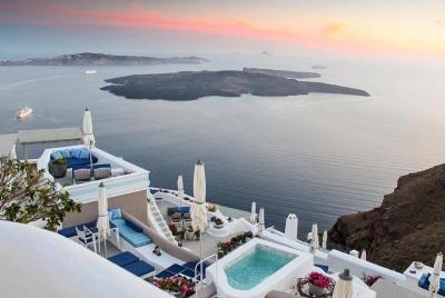 Notos Day Tour from Thira