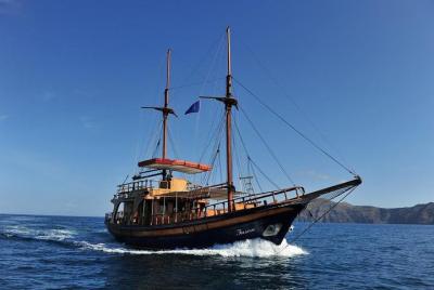 Tour of Caldera on Sailing Boat & Bus Transfer:Volcano-Hot spring Tour of Caldera on Sailing Boat & Bus Transfer:Volcano-Hot spring
