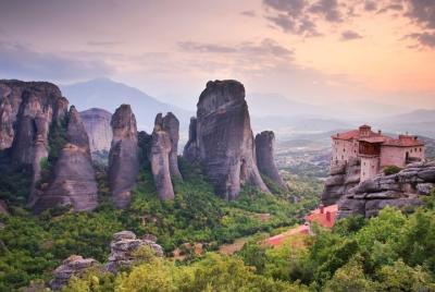 Full Day Tour to Meteora from Thessaloniki Full Day Tour to Meteora from Thessaloniki